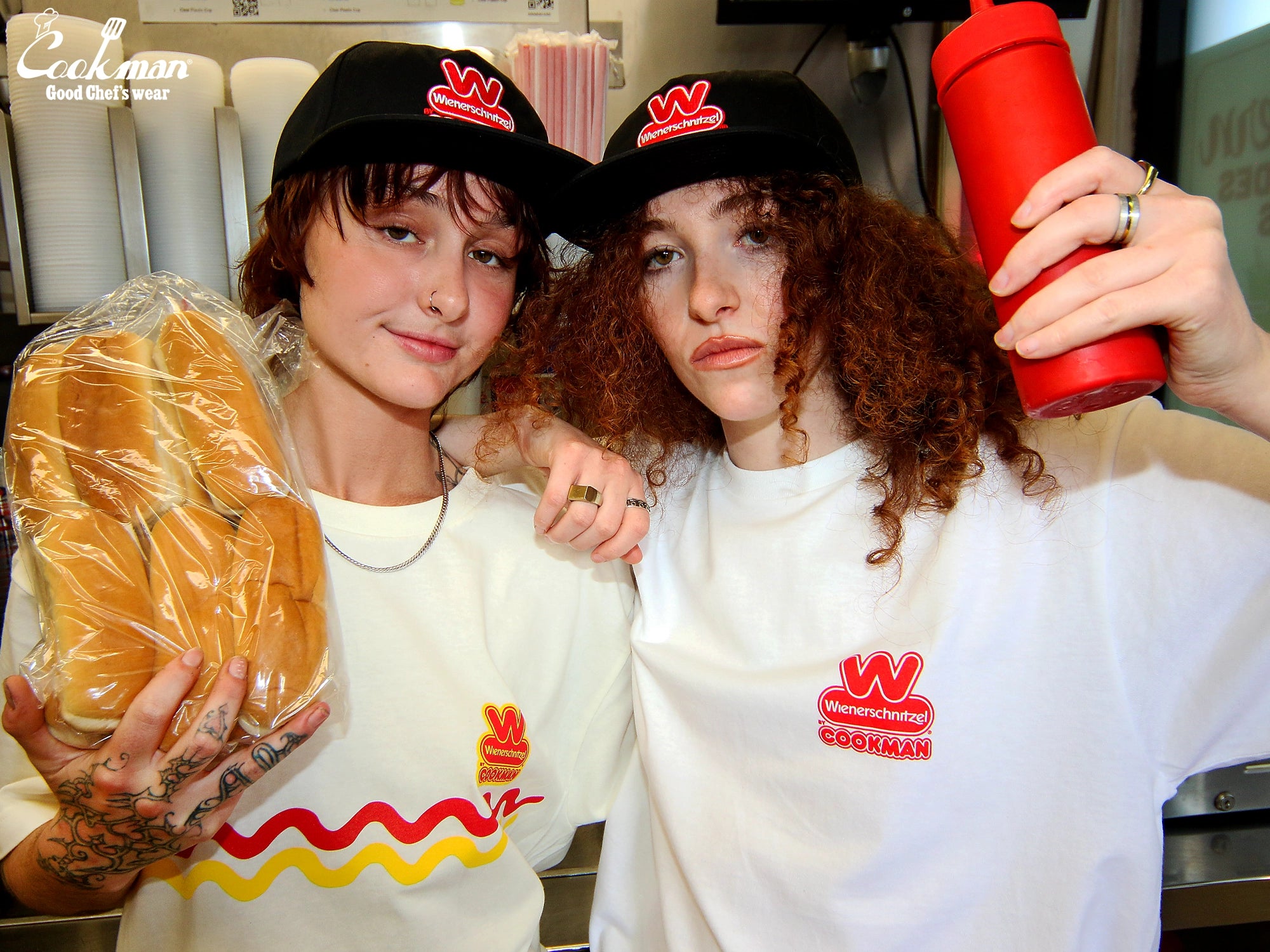 Tees - Wienerschnitzel Logo : White