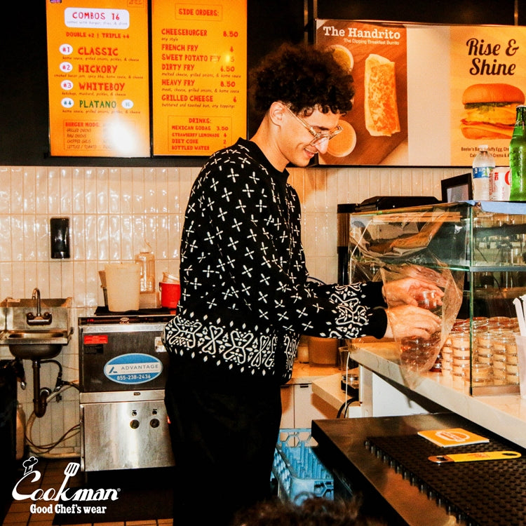 Knitted Cardigan - Bandanna Cross : Black