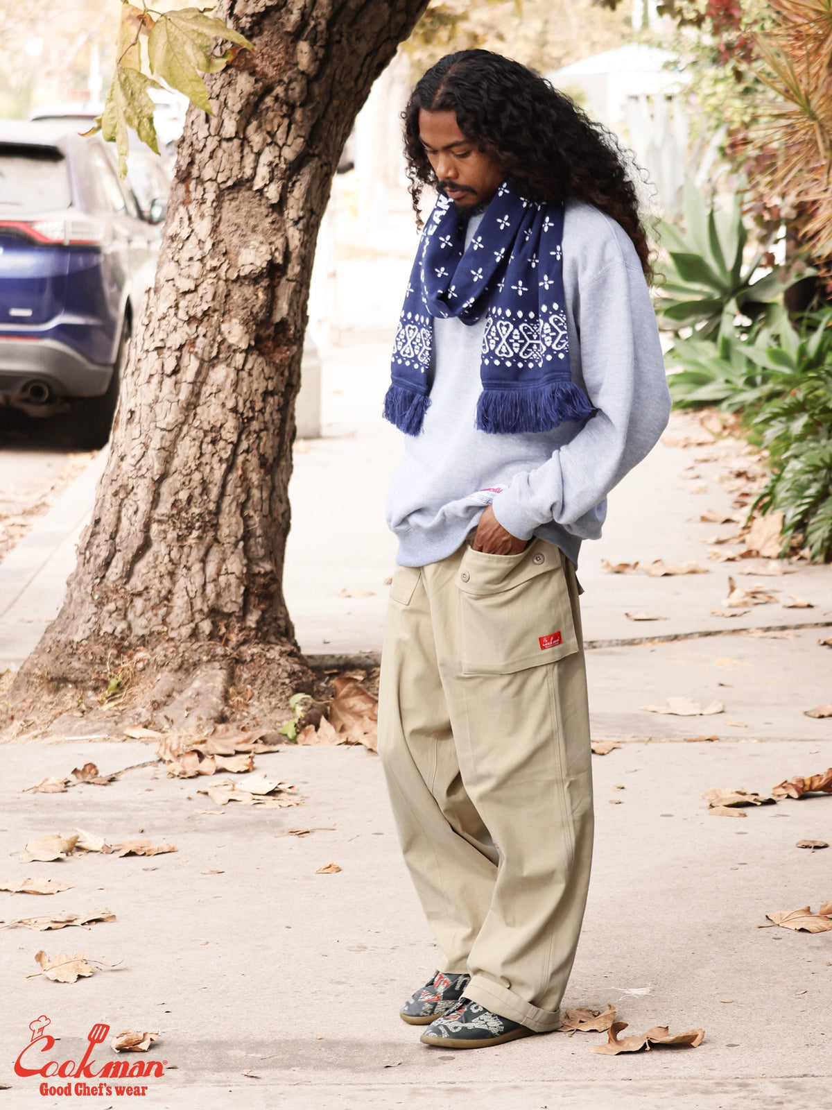 Knitted Scarf - Bandanna Cross Navy