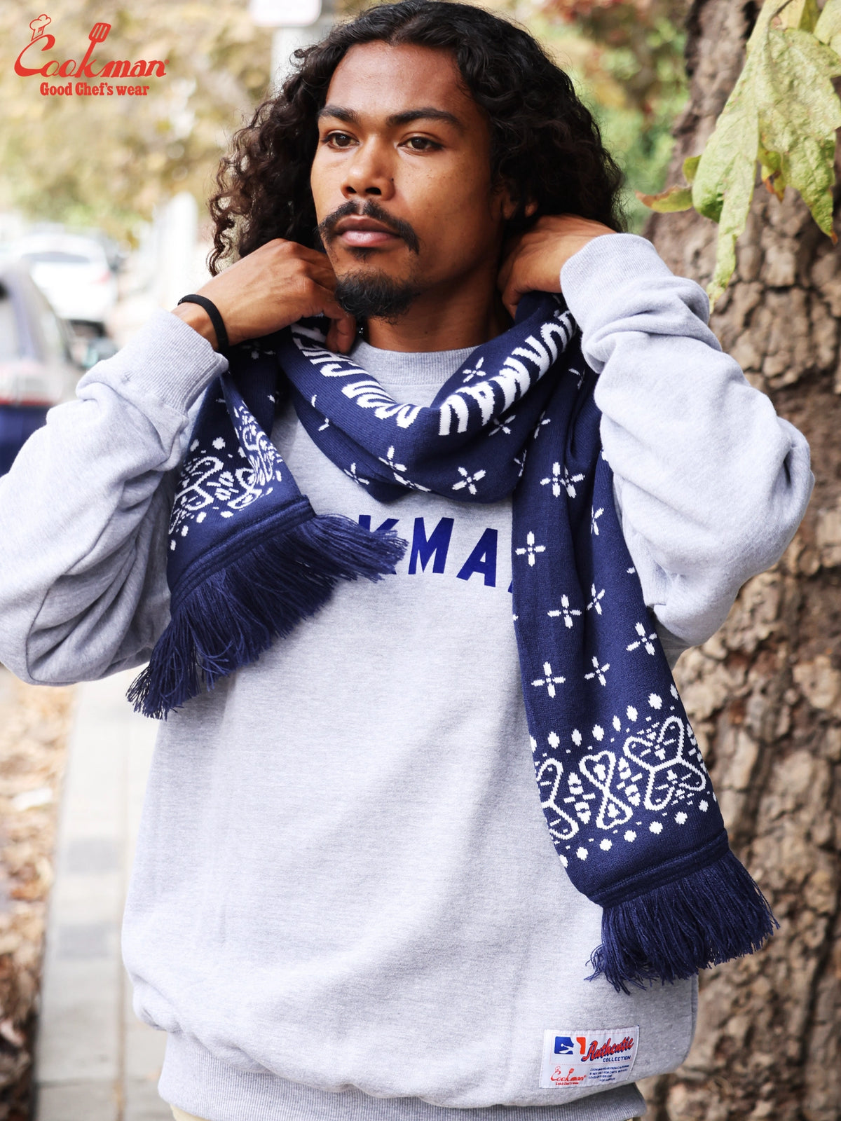 Knitted Scarf - Bandanna Cross Navy