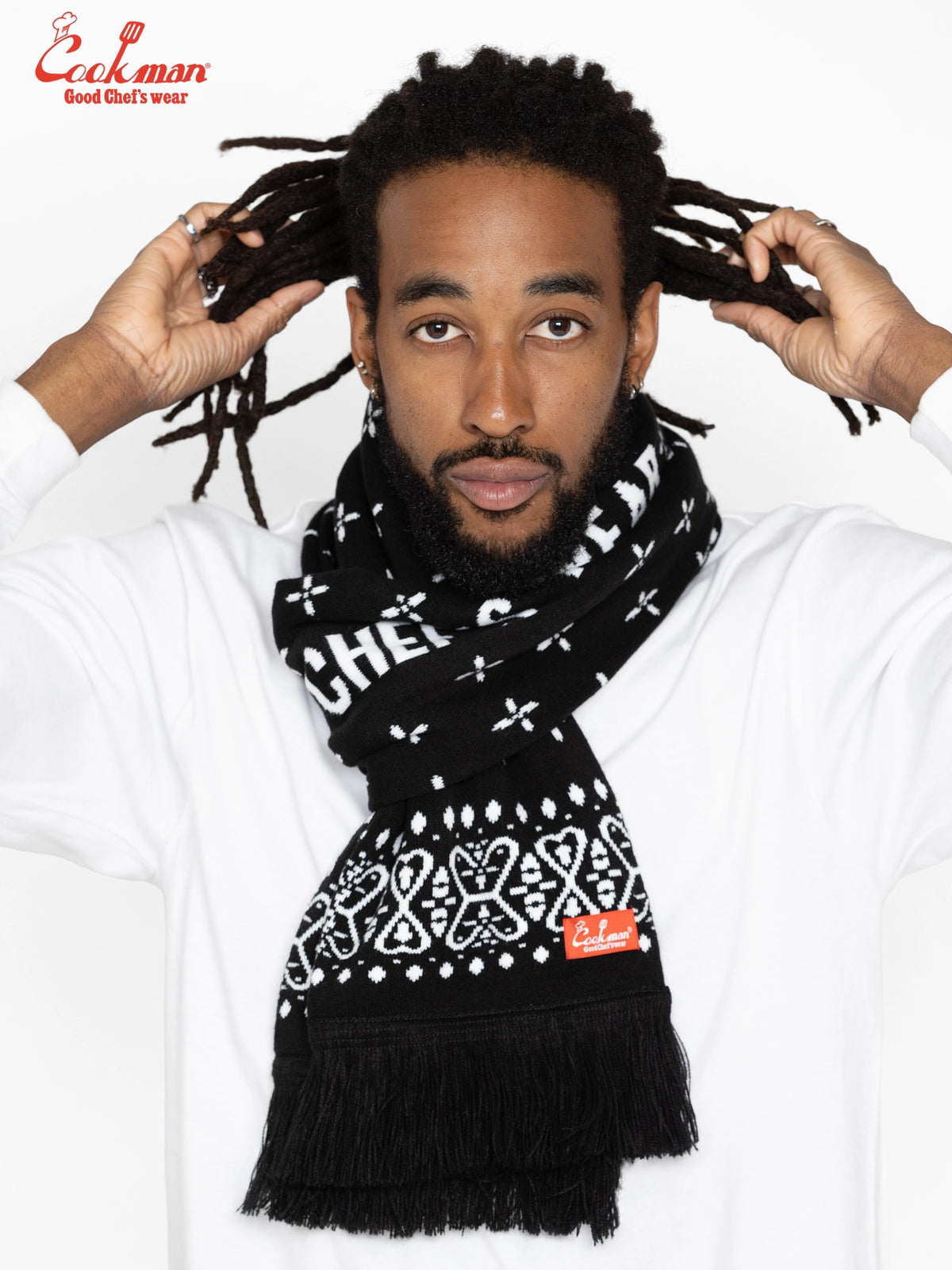 Knitted Scarf - Bandanna Cross Black