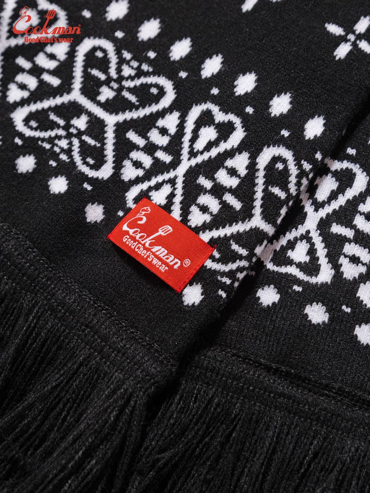 Knitted Scarf - Bandanna Cross Black