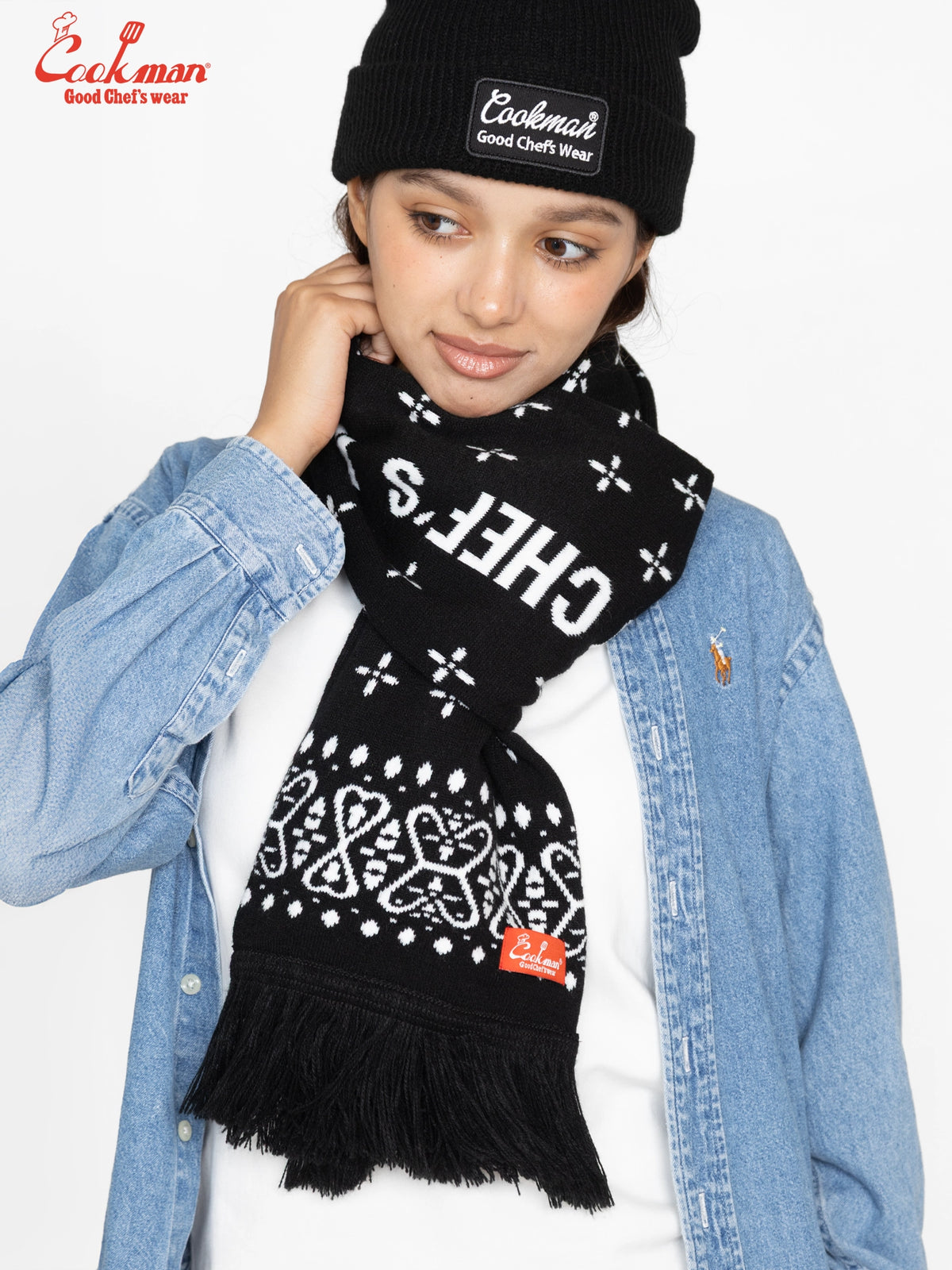 Knitted Scarf - Bandanna Cross Black